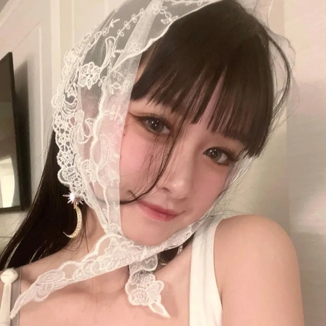 《漂亮朋友》海报